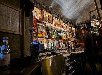 italy/rome/bar/club-derriere