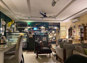 pakistan/northern-areas/bar/the-cherrytree-cafe
