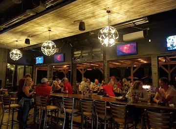 nebraska/kearney/bar/cunningham-s-journal-on-the-lake