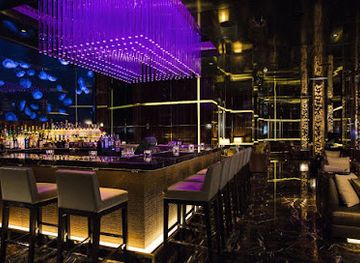 the-bahamas/ragged-island/bar/moon-bar-lounge