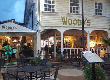 mexico/cozumel/bar/woody-s