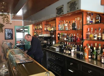 spain/barcelona/sants-montjuic/bar/bar-rafa-cocktails-and-mixes