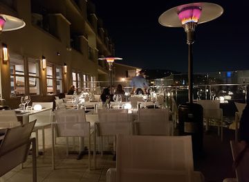california/malibu/bar/carbon-beach-club-restaurant-malibu-beach-inn