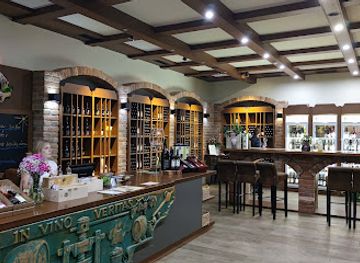 czechia/south-moravia/bar/vinoteka