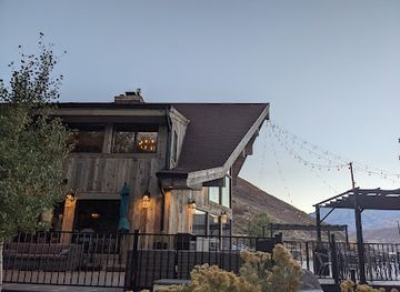utah/wasatch-plateau/bar/the-lakehouse-at-deer-creek