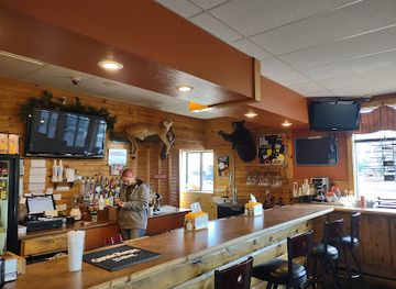 south-dakota/watertown/bar/lone-pine-bar-and-grill