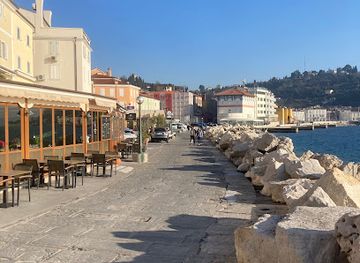 slovenia/piran/bar/restavracija-tri-vdove-piran