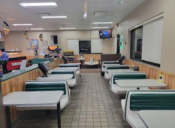 wyoming/red-desert/bar/subway