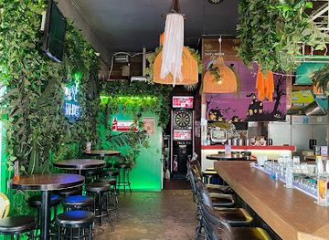 south-korea/busan-beaches/bar/fuzzy-navel-haeundae