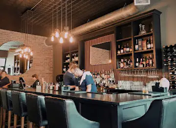 Salut Wine and Cocktail Lounge