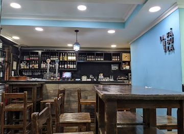 spain/seville/triana/bar/bar-la-fabula