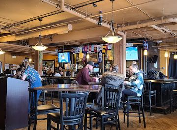 SpeakEZ Lounge