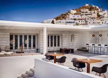 IOS CLUB - SUNSET DINING BAR