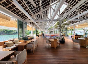 indonesia/komodo-national-park/bar/le-bajo-flores