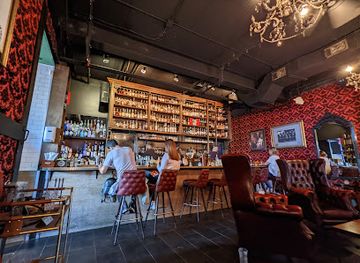 Apothecary 330 - A Cocktail Bar