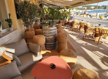 croatia/porec/bar/wine-tapas-bar-parentino-porec