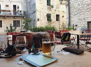 montenegro/kotor-bay/bar/ombra-restaurant