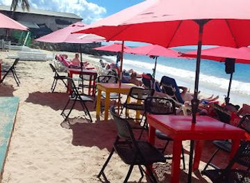 barbados/speightstown/bar/barefoot-in-the-bar