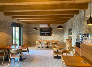 hungary/bodrogkoz/bar/karam-bor-gasztro