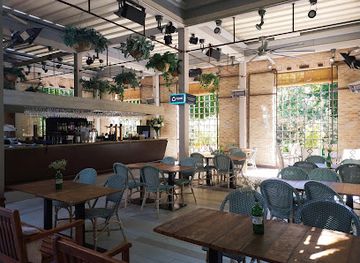 spain/madrid/retiro/bar/la-galeria-de-florida-retiro