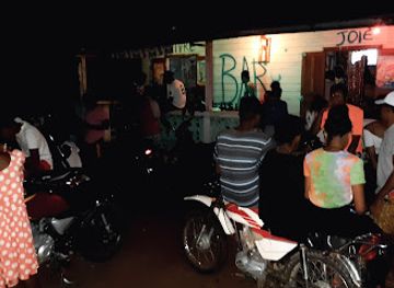 madagascar/diana/bar/c-est-la-vie