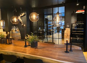 denmark/north-jutland/bar/quist-wine-v-lene-quist-berggreen