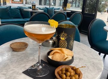 belgium/ostend-beach/bar/victor-s-boutique-bar