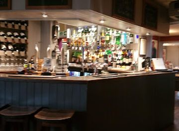 united-kingdom/wiltshire/bar/the-silks