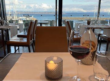 switzerland/neuchatel/bar/lake-side