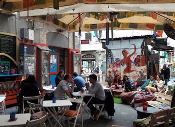 italy/naples/spaccanapoli/bar/shanti-art-musik-bar