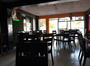 Bar y Restaurante Mary´s.