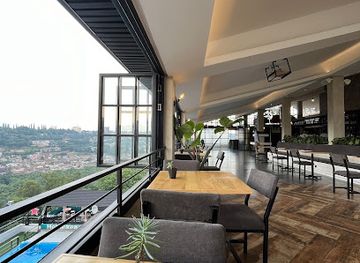 rwanda/kigali-province/bar/lemon-kigali