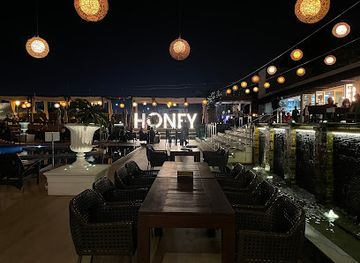 sri-lanka/colombo-district/bar/honey-beach-club