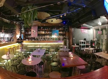 thailand/bangkok/ekkamai/bar/the-cassette-music-bar