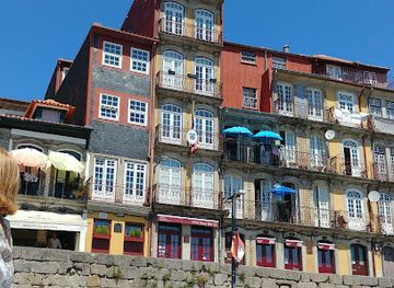 portugal/porto/ribeira/bar/o-cais-bar