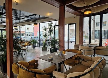 albania/durres/bar/garden-hill