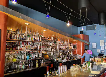 Elliot's Martini Bar