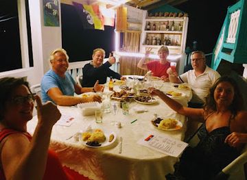 saint-vincent-and-the-grenadines/saint-patrick/bar/sunset-s-hideout-bar-n-grill