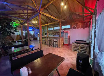 Woody Bar
