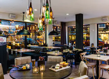 Big Street BBQ & Bar