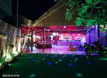 cambodia/preah-sihanouk/bar/martini-bar