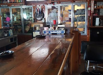 wyoming/devils-tower-national-monument/bar/captain-rons-rodeo-bar