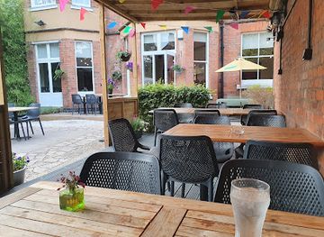 united-kingdom/birmingham/edgbaston/bar/the-blue-piano