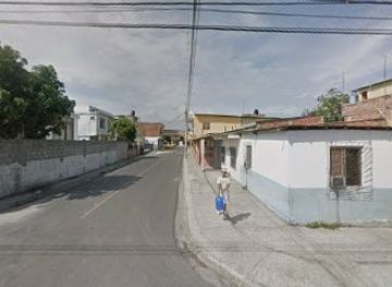 ecuador/manta/bar/bar-karaoke-garage