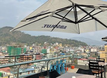 nepal/gandaki-province/bar/sarowar-sky-bar-and-lounge
