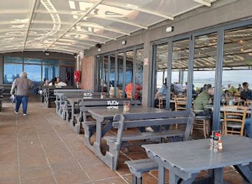 south-africa/sunshine-coast/bar/bossa-woodbridge-island-eatery