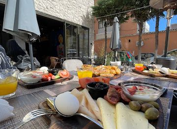 albania/durres-coast/bar/vinum-wine-bar-restaurant