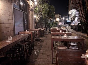 cyprus/larnaca/bar/old-market-st