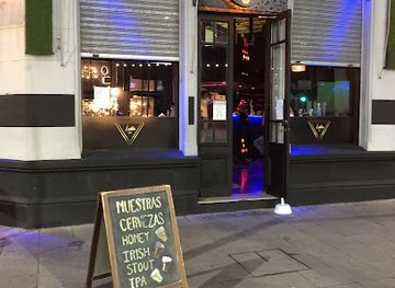 argentina/rosario/barrio-pichincha/bar/lolla-bar