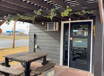 south-dakota/badlands-national-park/bar/wall-stompin-grounds-coffee-house